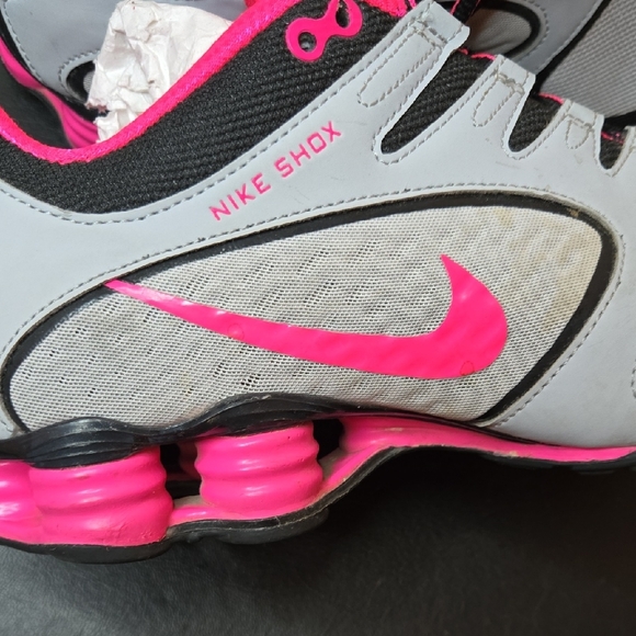 Nike Shox Women's Athletic Shoes in Gray and Pink - Picture 8 of 12